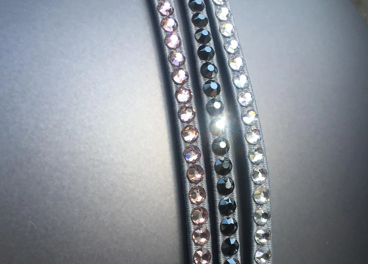 Casco Biese "Crystal" Für Reithelme – Bild 2